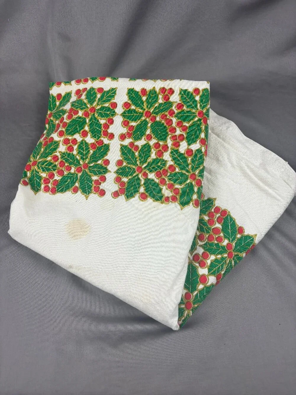 Vintage Christmas Tablecloth 59x80 Holly Berry Red Green Gold Holiday MCM